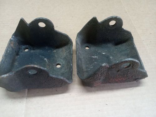 Set of clamshell motormounts 2 wheel drive chevy gmc truck 73-87