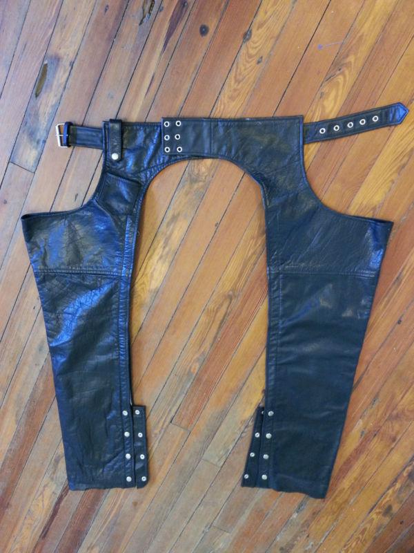 Black leather chaps  size xs euc! great buy!