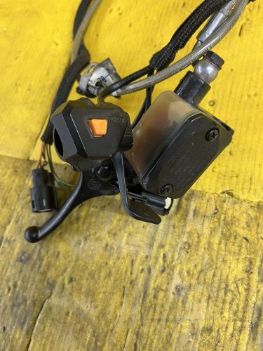 2017 ski-doo summit x 850 master cylinder assembly ￼66