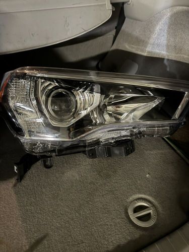 Toyota harrier headlight hallogen