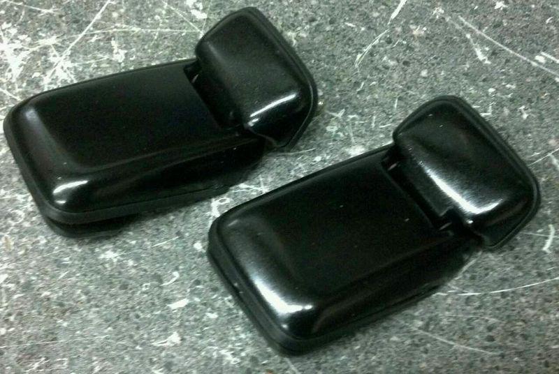 Nissan pathfinder rear back gate glass window hinges 