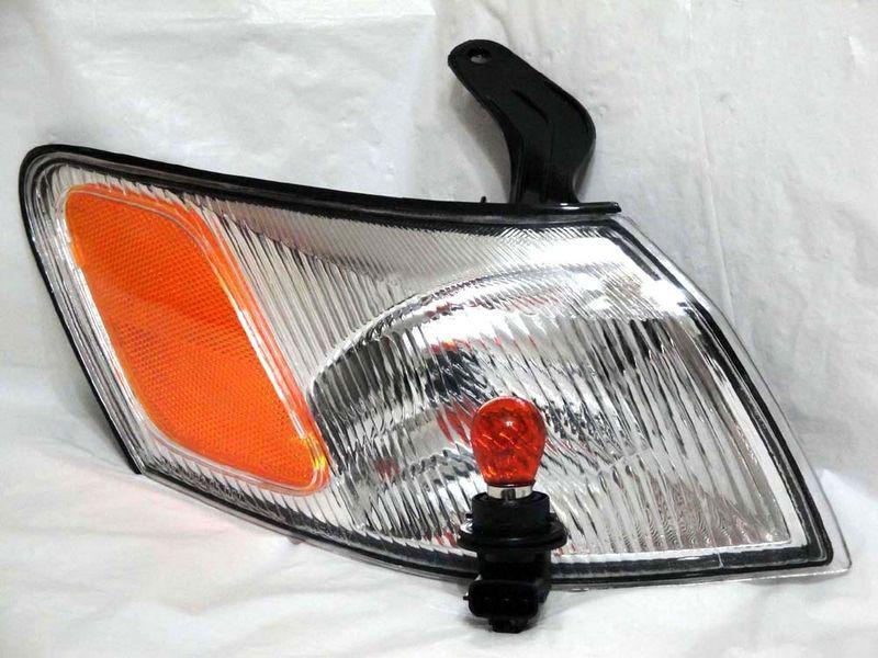 Toyota 97-99 camry corner turn signal park light lamp r h passenger w/bulb new