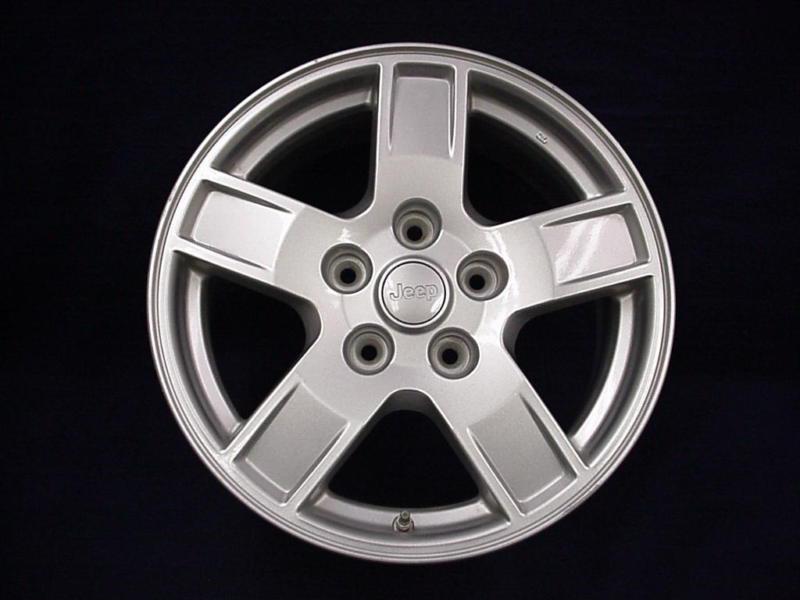 Jeep grand cherokee 05-07 17" 5 spoke silver alloy wheel - 1