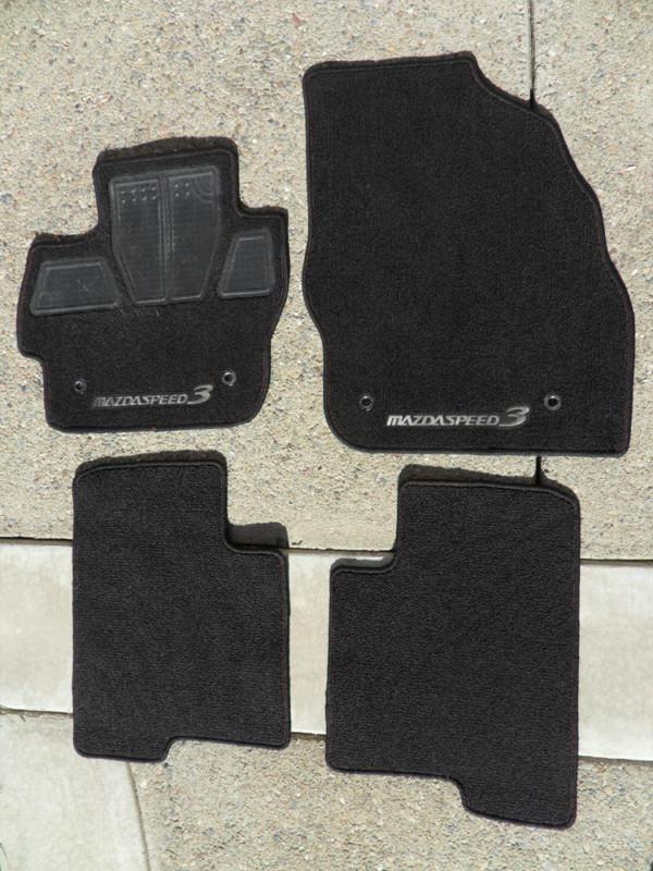 2010-2013 mazdaspeed3 carpet floor mats set (4) like new oem mazda accessory