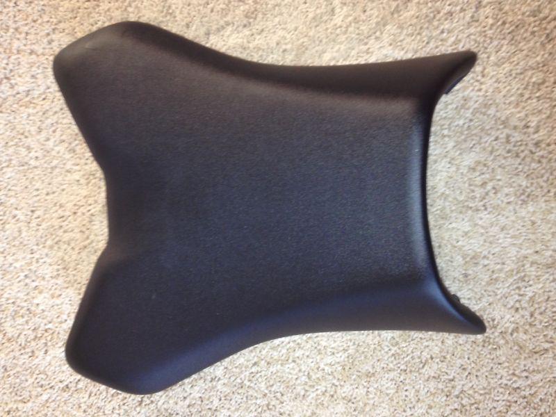 2006-2012 yamaha fz-1 front seat (used)