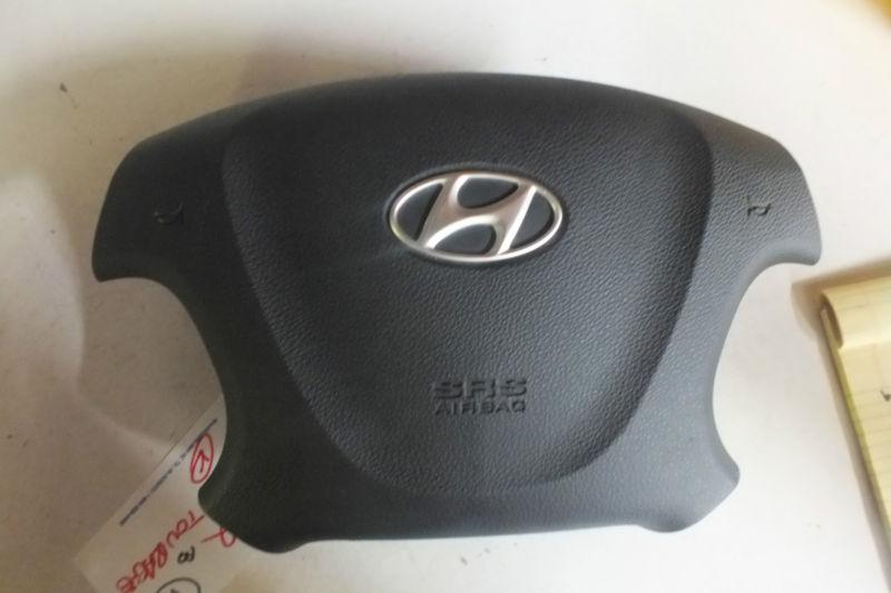 2007 hyundai entourage driver airbag oem b