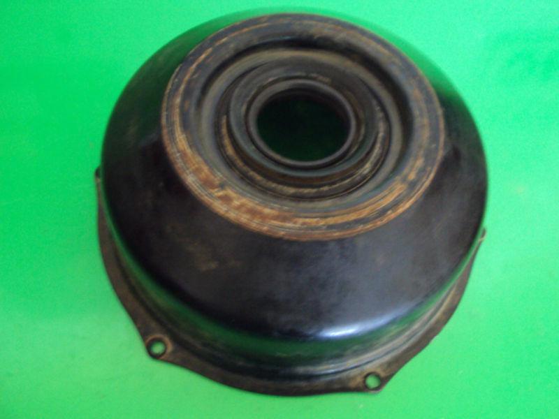 Honda foreman 400 4x4 01 rear brake drum cover