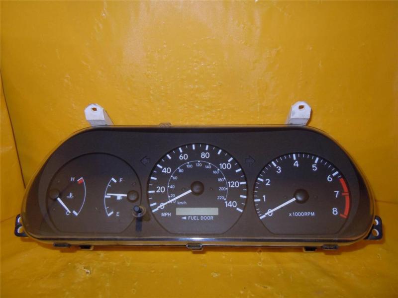 00 01 camry speedometer instrument cluster dash panel gauges 160,263