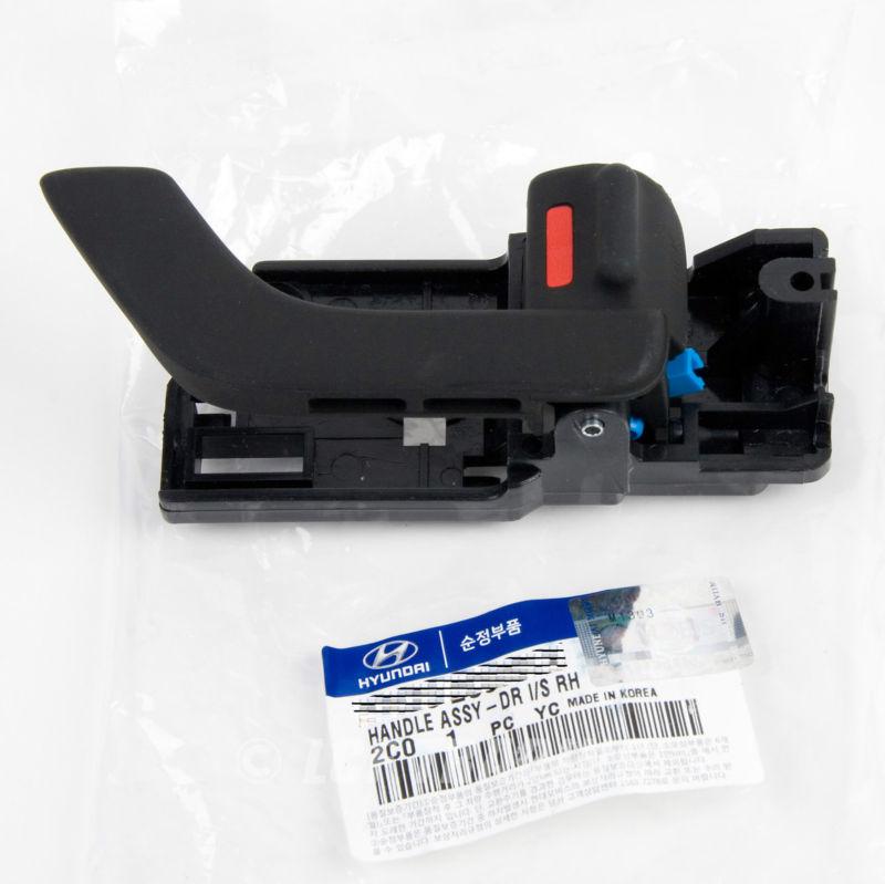 Hyundai kia genuine inside door handle right side 03-08 tiburon/coupe