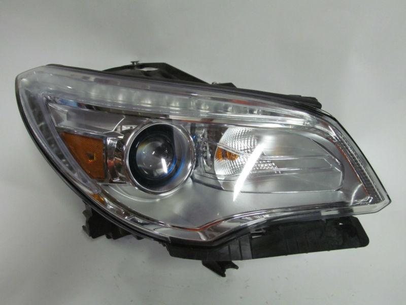 2013 gmc enclave oem right xenon headlight nice! 