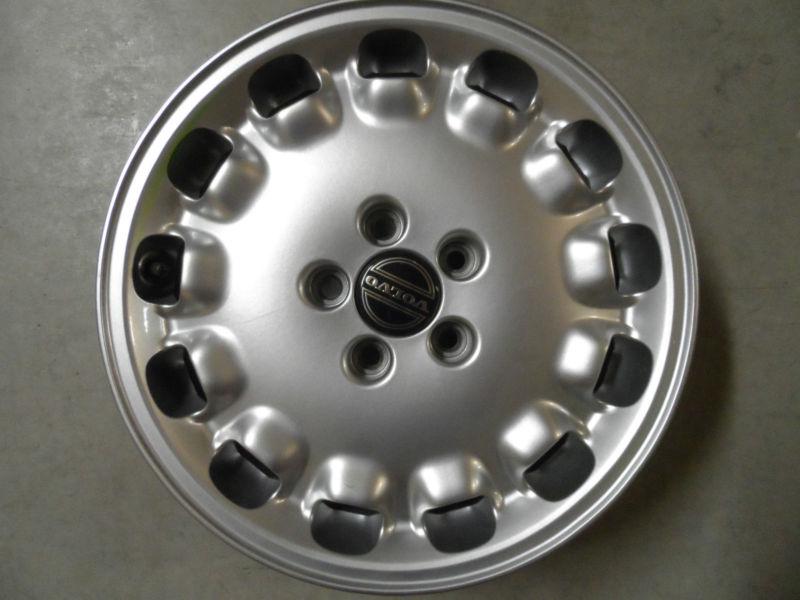 Volvo s80 aluminum wheel, rim w accessories 