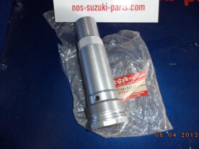  rm125 1997 &rm250 1998 tank, sub   new  nos-suzuki- parts.com