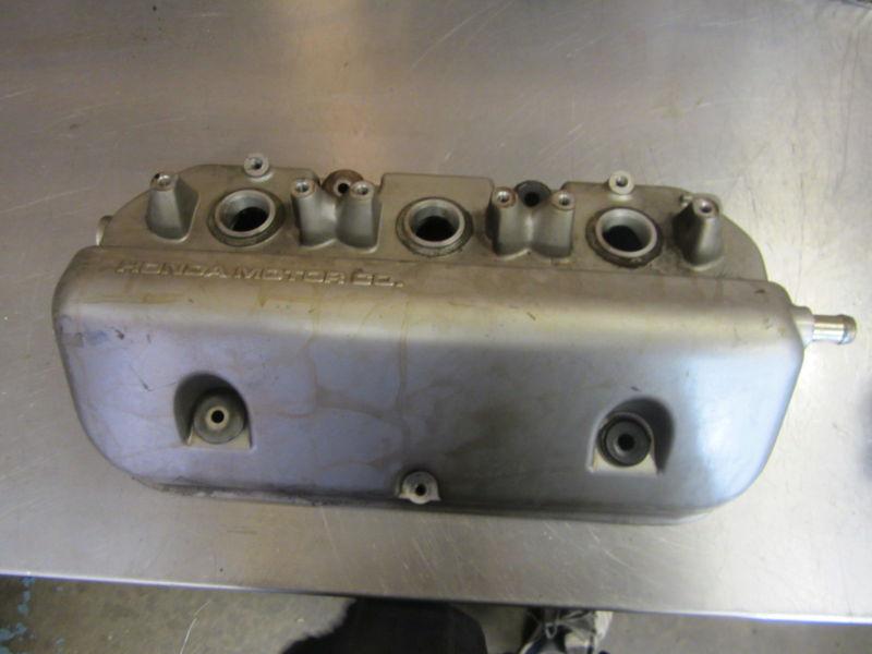 Wl011 right valve cover 2003 acura rl 3.5 c35a1