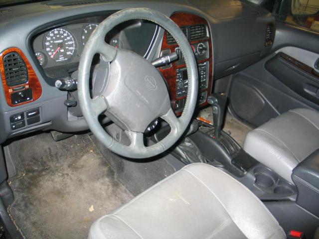 1997 nissan pathfinder steering column 684658