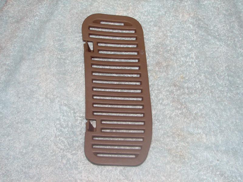 1998 99 00 01 02 forester tail light access cover door rh gold