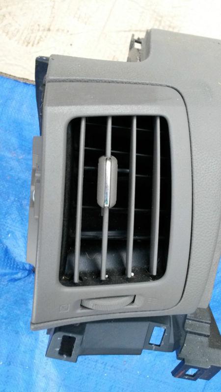 07-12 infiniti g35 g37 lh driver dash vent  r17607