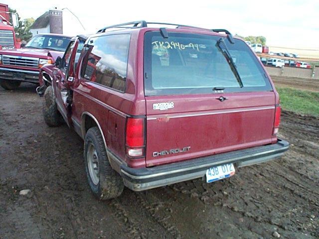 1994 chevy s10 blazer tail lamp light left