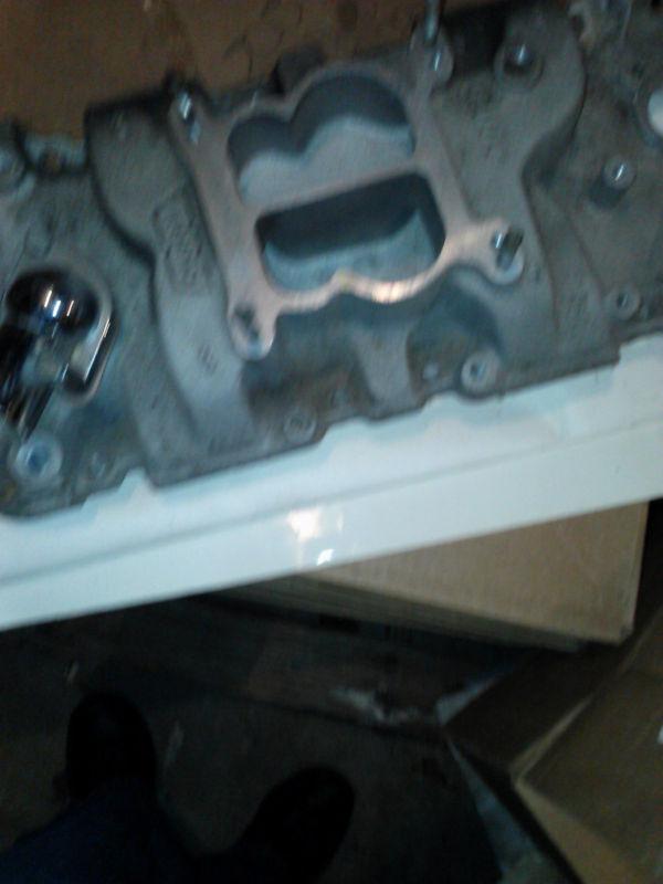 Weiand 8004 engine intake manifold