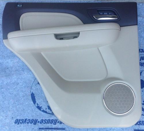 2007-2012 escalade denali yukon tahoe cashmere left rear interior door panel