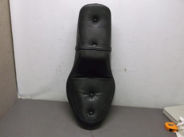 Stock seat for the 1995 kawasaki vn800 vulcan