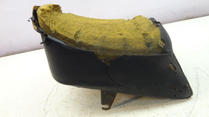 1981 kawasaki kz750h 750 ltd k374' rear seat saddle portion