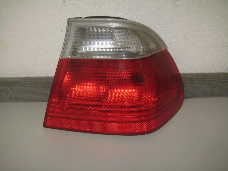 Oem bmw 323i right passenger side tail light 00-03