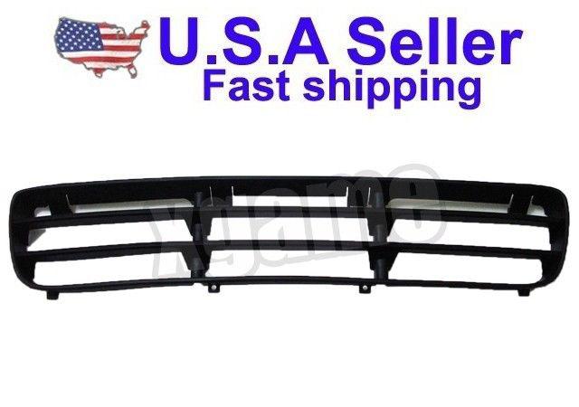 Vw jetta bora 99-04 front bumper lower center grille 1j5 853 677b (vw c001)