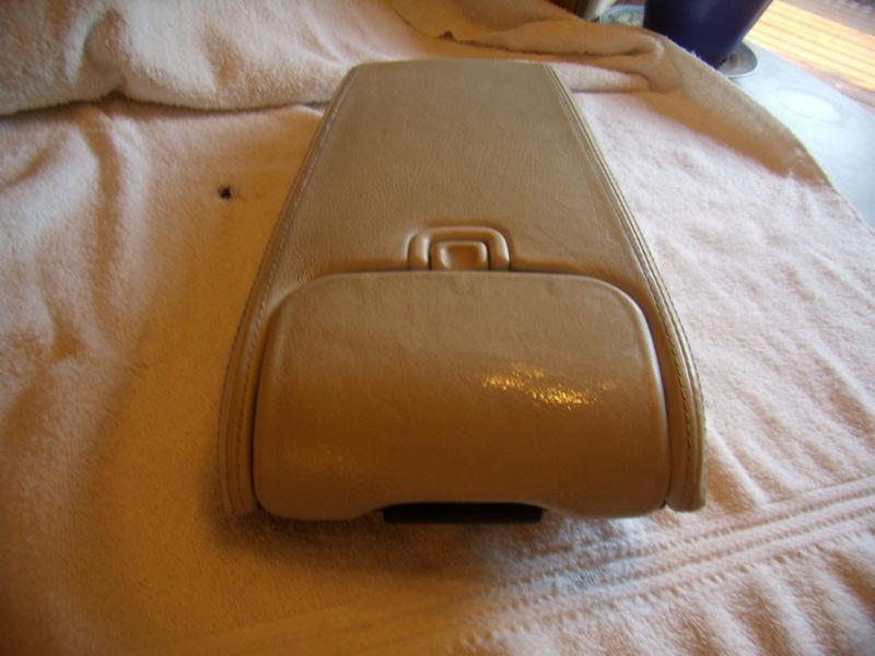 1998 - 2002 jaguar xk8 factory center console lid arm rest tan cream