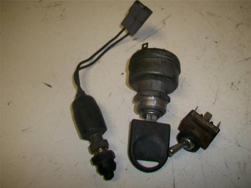 97 bombardier ski doo mxz 670 ignition w / key & dess switch h4