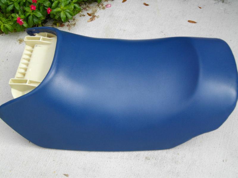 98/99 yamaha waverunner gp 800 1200 blue front seat w/ latch