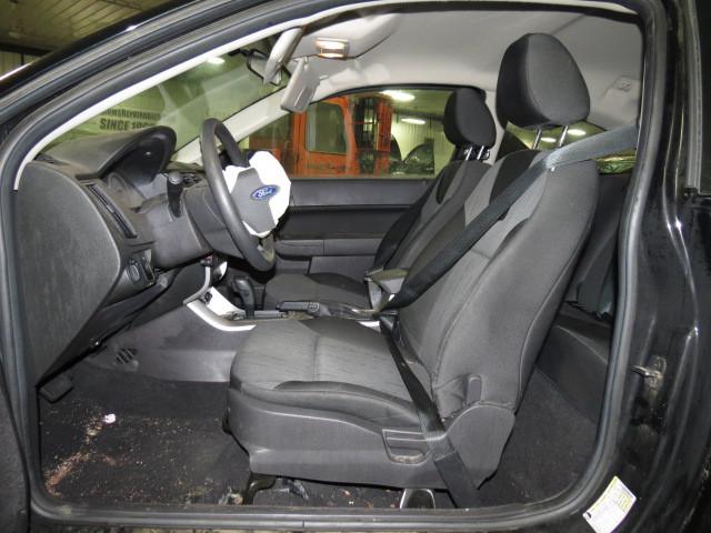 2008 ford focus front driver seat belt & retractor only black