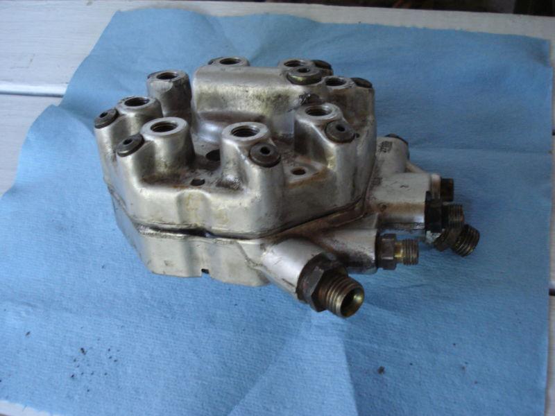 Mercedes benz fuel  distributor  w107 r107 380sl 380sel 500sec 500sel 