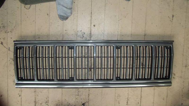 1993-1996 jeep cherokee country chrome grille insert