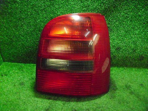 Audi a4 1997 rear right combination lamp [2615500]