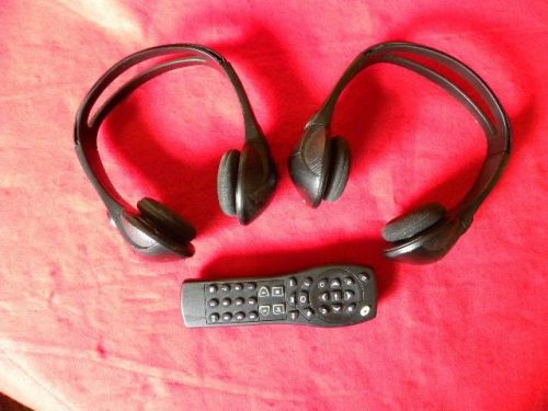 Gm rear entertainment 2 **wireless** headphones &amp; 1 tv dvd remote controls