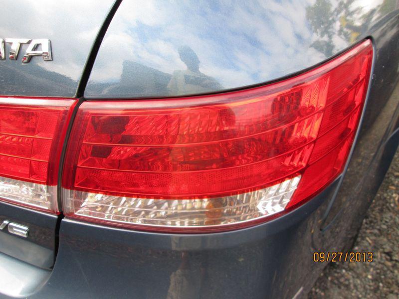 06 07 08 hyundai sonata right outer tail light