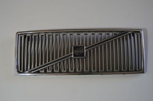 1991-1995 volvo 740 oem grill