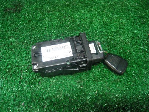 2013 kia sorento oem center console keyless entry key fob and holder assembly