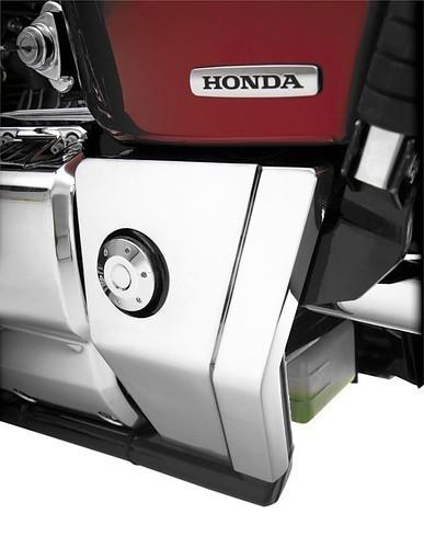 Honda vtx1800 2002-2008 models show chrome swingarm covers set 55-124