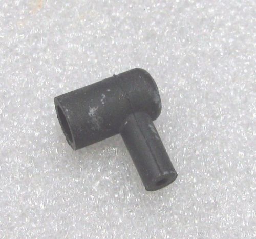 Nos omc johnson / evinrude primary coil socket cover  512478
