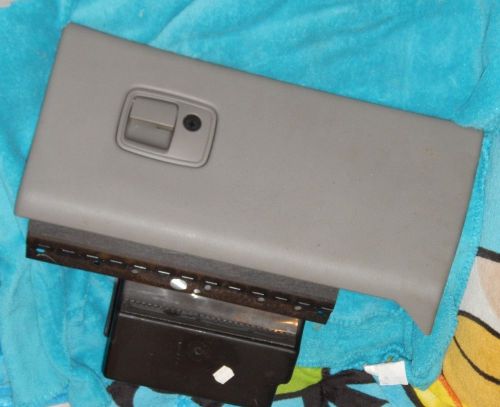 00-05 chevrolet impala oem glove box gray 00 01 02 03 04 05 chevy