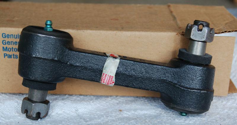 Nos gm idler arm assembly for 1967-1972 chevy pick-up truck