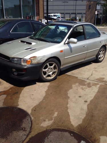 2000 subaru impreza 2.5rs  hood