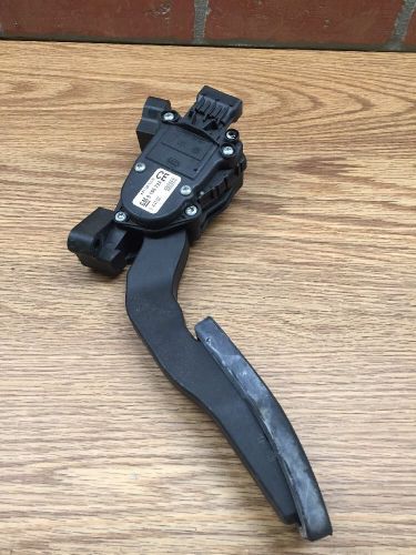 04-11 saab 9-3 93 accelerator gas pedal with module 9186724