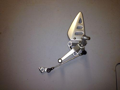 Srad shifter 96 97 98 99 00 gsxr left lh rearset peg bracket