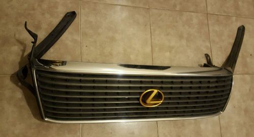 1994 lexus ls400 grille with emblem