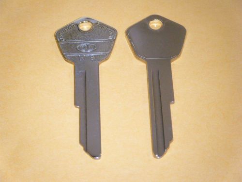 Key for bmw 1600 1800 2000 door trunk glove box key blank wt3 b77u bm1 bw12  .