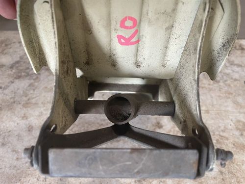 1958 cessna 182 a co-pilot side right outer rudder pedal &amp; linkage 0310453