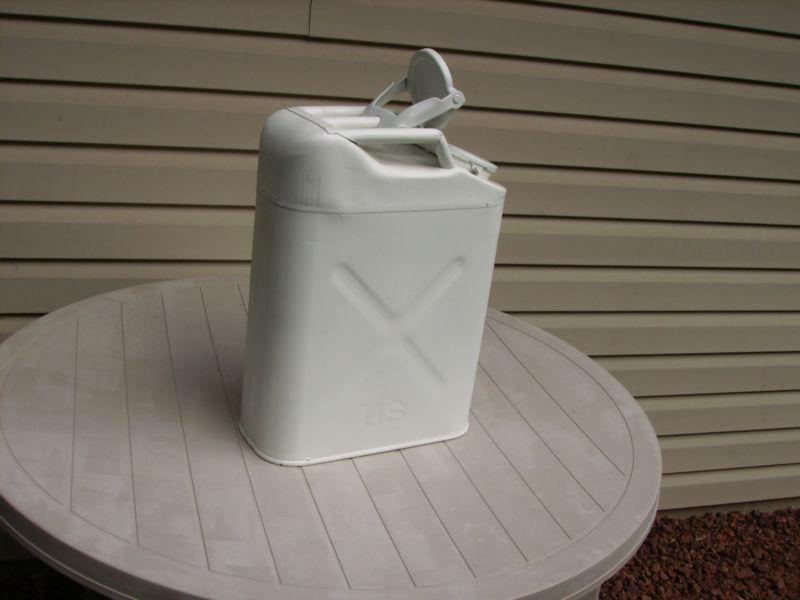 Vintage u.s. jerry can 5 gal 