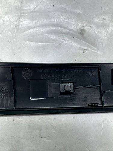 2011-2018 volkswagen jetta front right  door panel trim molding 5c6867440 oem